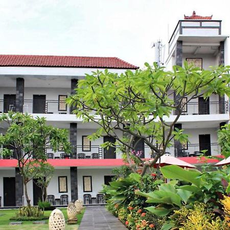 Budhi Hotel Kuta Lombok Exterior foto