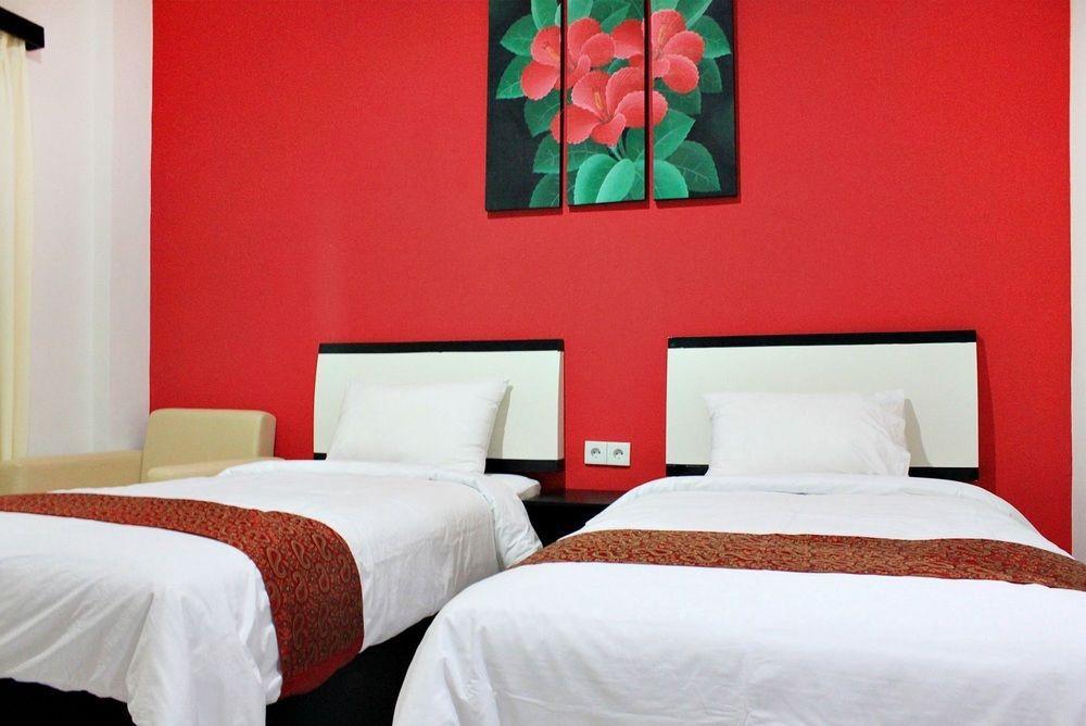 Budhi Hotel Kuta Lombok Exterior foto
