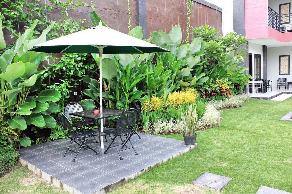 Budhi Hotel Kuta Lombok Exterior foto