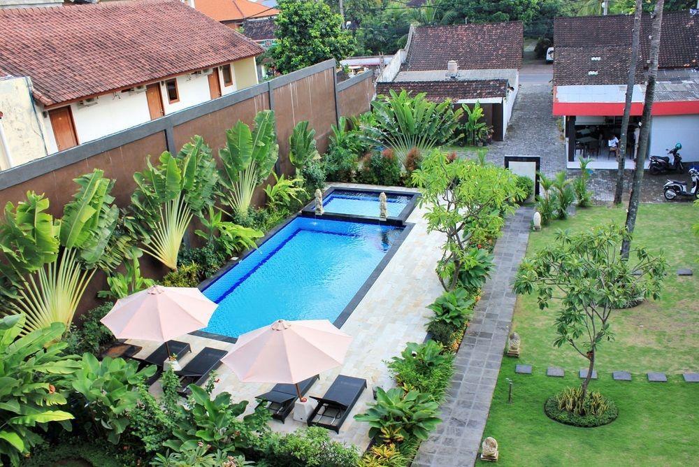 Budhi Hotel Kuta Lombok Exterior foto